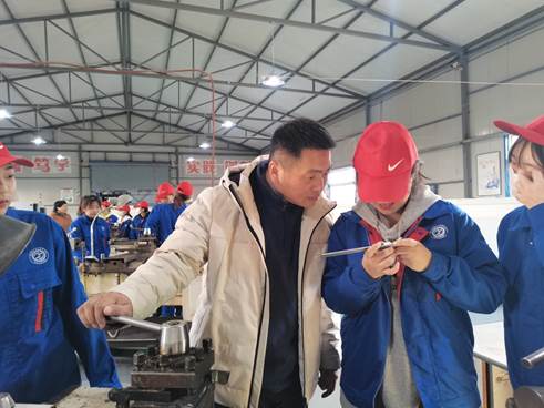 说明: C:\Users\Dell\Desktop\fc161e2994f843777345d83172fc296.jpg