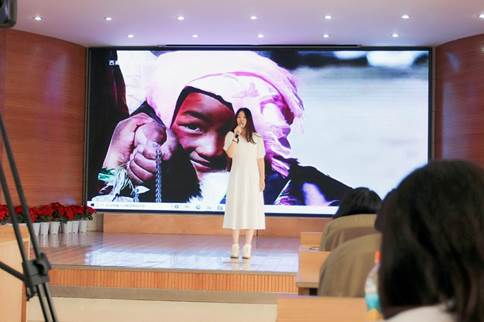 f1f7b9cf8ddb2bfc5cd2c2ab42c26ea